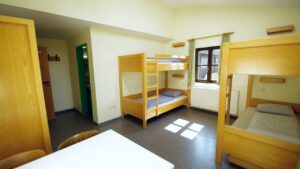 djo landesheim gruen mittleres geschoss 4 bettzimmer 05