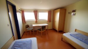 djo landesheim zweibettzimmer dachgeschoss 01