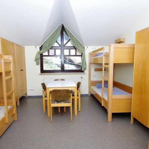 djo landesheim rot mittleres geschoss 6 bettzimmer 01